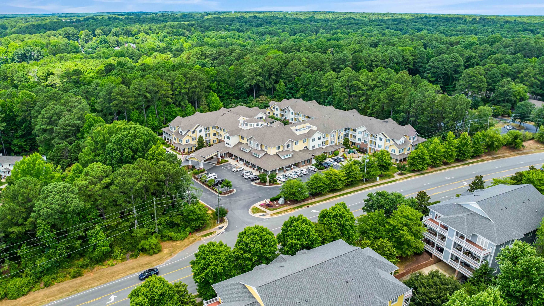Exterior view of Whispering Pines Gracious Retirement Living