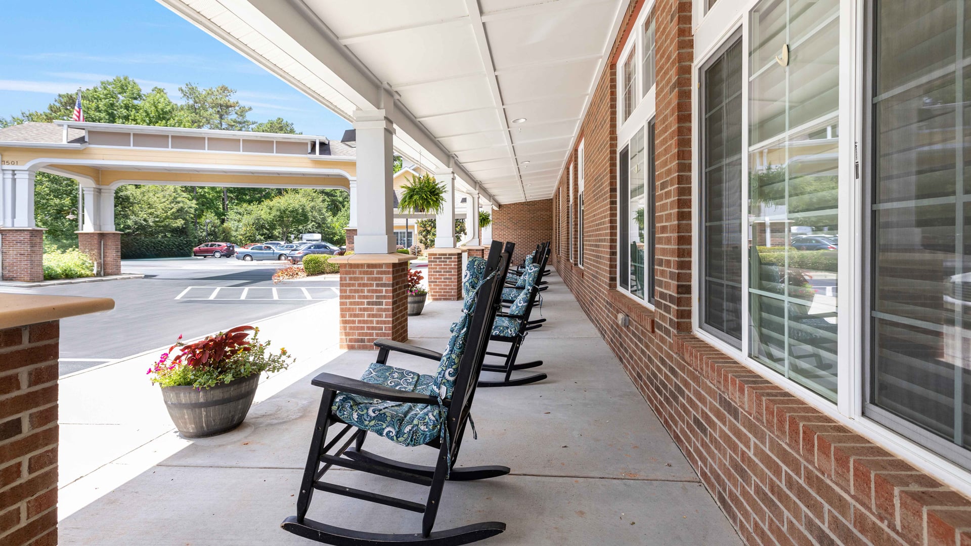 The outdoor patio at Whispering Pines