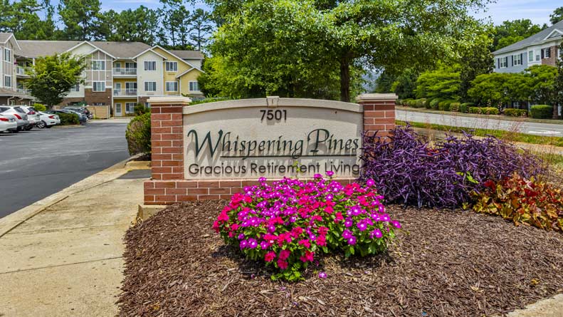 Residents enjoying time together at Whispering Pines
